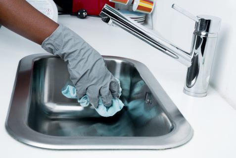 Limpieza de servicios higiénicos